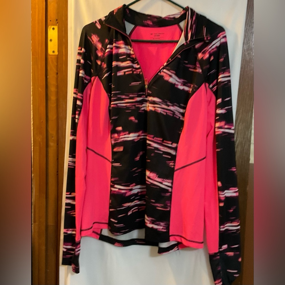 Tek Gear/ Dry Tek size xl zip front long sleeve hot pink and black active wear.